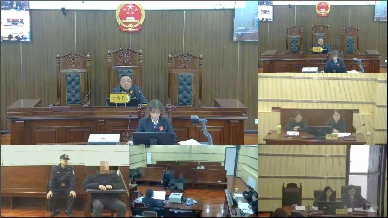 庭審現(xiàn)場.jpg 庭審現(xiàn)場.jpg
