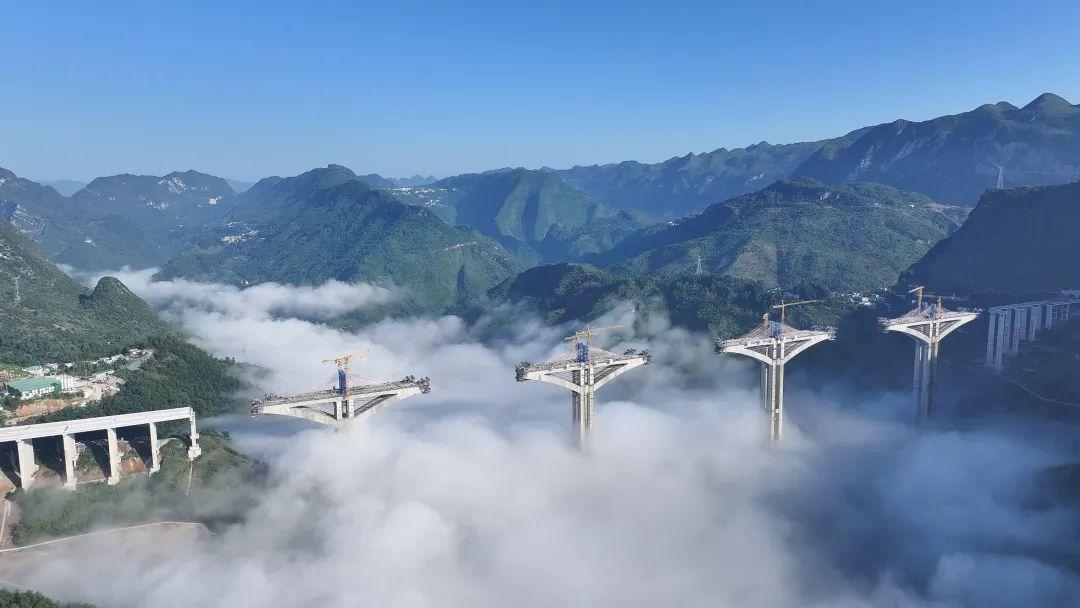 六枝特大橋.jpg 六枝特大橋.jpg