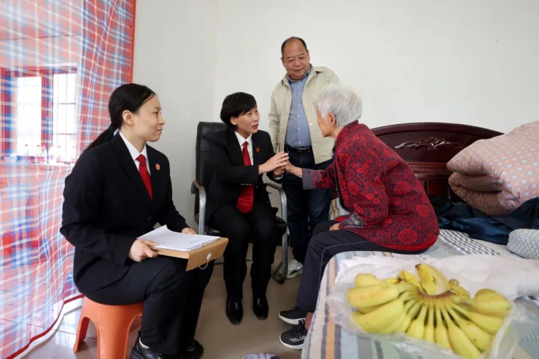 “你們跑了腿兒，暖了俺的心兒！”.jpg
